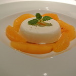 ラ・トルテュ - マスカルポーネのムースグラッセ
      柿とオレンジとオリーブ油
      