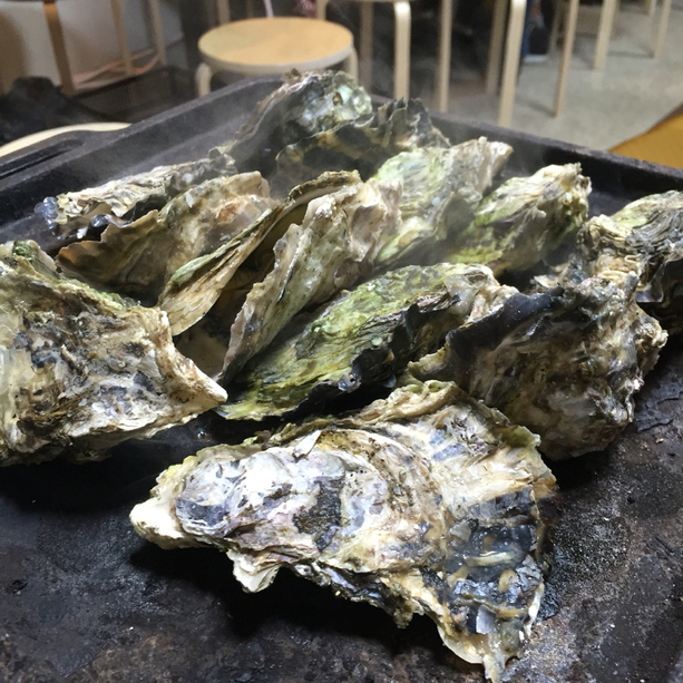 カキ小屋フィーバー Bluejaws 西宮甲子園球場前店 甲子園 オイスターバー 食べログ