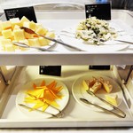 パーゴラ - ブルーチーズ、カマンベールチーズなど 色々な種類を楽しみました。