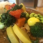 カレーの店 プーさん - 盛りだくさんの野菜！