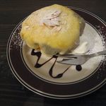 ケーキカフェ ポスト - カシスクレープのアップ(2015.11)