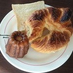 ドミニク ドゥーセの店 - 二階のカフェのオーブントースターで焼きました