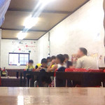 ゲンコツハンドレッド - テーブル席。