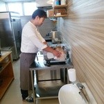 かつサンド工房 PANTON - パンは注文を受けてからカットします。