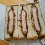 かつサンド工房 PANTON - ふたをする前の断面です。ロース