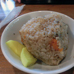 古民家食堂てぃーらぶい - もずく入りじゅーしーおにぎり（250円）