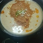 中華創房 希林 - 坦々麺。濃厚でかなり甘めです。