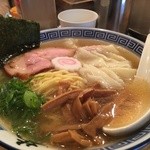 井田商店 - 塩ワンタンメン　900円