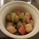 インド料理 想いの木 - 週替わりサラダ；アップ