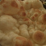 インド料理 想いの木 - ハーフナン；アップ