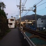 Kiuesuto - 稲村ケ崎駅近い線路沿い