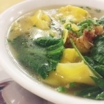 Lobster & Prawn Restaurant - 海老のワンタンスープ