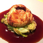 釜津田 - 能登牛パイ包み焼き　ソースがウマい