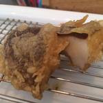 旬彩 天ぷら 心来(しんら） - ふっくら肉厚の椎茸。2015.12.05