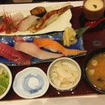 海鮮蔵 魚魚魚 - 上にぎり寿司定食1650円+税