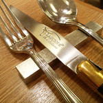 ビストロヴァリエ - メインの松坂豚用のナイフ