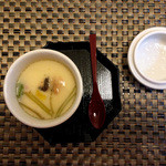Uroko Zushi - 茶碗蒸し(夜のすし御膳)