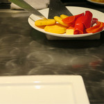 ニューオークラ - 野菜から焼きます