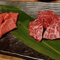 焼肉ソムリエ 萬樹亭 福島店 - 左がマクラ、右がダキ
