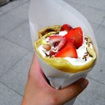 モミアンドトイズ - いちごバナナチョコ生クリーム（５２０円）