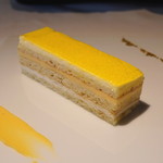 アンビグラム - アンビグラム定番　３種類のレモンクリームのオペラ