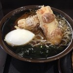 峠の蕎麦 - そば+ちくわ天+温泉卵