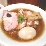 Japanese Soba Noodles 蔦 - 焼豚味玉醤油そば（1250円）