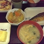 道の駅 掛川 - 鯖の塩焼き、肉じゃが、玉子焼き、がんも、ご飯、生卵★