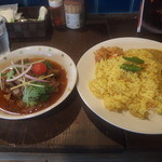 日替わり：骨付きラムキーマカレー\1000＋ダルカレー\100