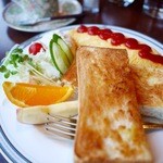 Kafe Kurabu Takagiya - モーニングC 500円