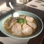 しょうゆチャーシューラーメン