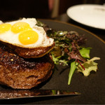 マティーニハウス - フォアグラとカモハンバーグ