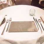 ラ ペ - 店内のテーブル席の風景です