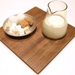 ラ ペ - ランチコース 5940円 のミルクと角砂糖