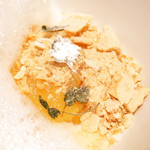 ラ ペ - ランチコース 5940円 のミカン、カルダモンソース、フレッシュバナナ、メレンゲのアイスクリーム