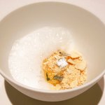 ラ ペ - ランチコース 5940円 のミカン、カルダモンソース、フレッシュバナナ、メレンゲのアイスクリーム