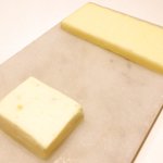 ラ ペ - ランチコース 5940円 のバター、レモンジンジャーとエストラゴンを練り込んだフロマージュブラン