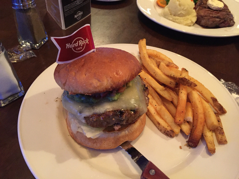 写真 : 【移転】ハードロックカフェ 福岡 （Hard Rock CAFE） - 唐人町