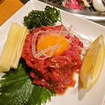 炭焼 金竜山 - ユッケ