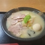 幸来 - 白菜ラーメン＋煮たまご＋チャーシュー 