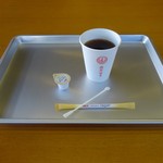 鶴岡八幡宮御谷休憩所 - コーヒー250円。