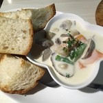 クワトロチンクエ - クラムチャウダーのディップソース」