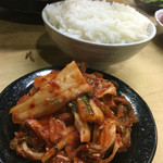 札幌成吉思汗 雪だるま - キムチ、ライス。