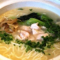 人気Ｎo.1! 【鶏と青菜の土鍋煮込みそば】は美味しさと優しさで元気に
