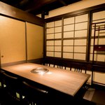 Jukusei Yakiniku Hachioku En - 色々なシチュエーションで使える大小様々な個室をご用意してます。