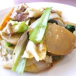 青苑 - じゃがいもと豚の唐辛子炒め