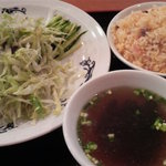 中華台湾屋台　三彩居 - ジャージャー麺＋半チャーハン\800
