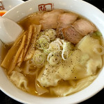 喜多方ラーメン 坂内  金沢文庫店 - ワンタンラーメン（税込840円）