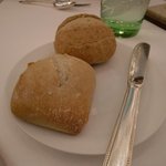 オーベルジュ・ド・リル トーキョー - ライ麦パンと蕎麦粉のパン