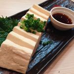 和鶏屋 - H.27.8.8.夜 塩締め豆腐の冷奴 350円税別